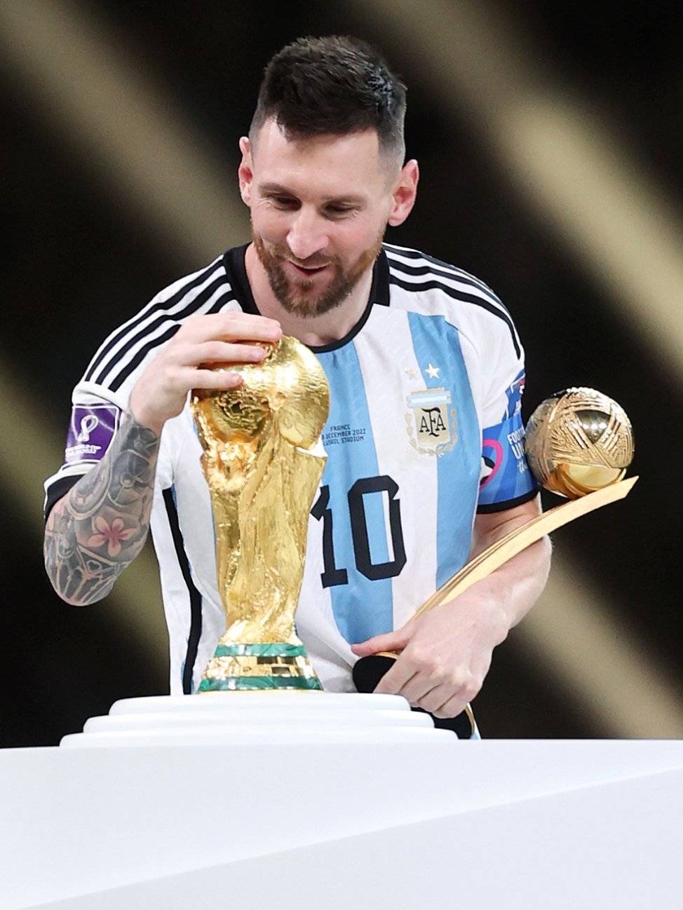 同时扶持更 同时扶持更